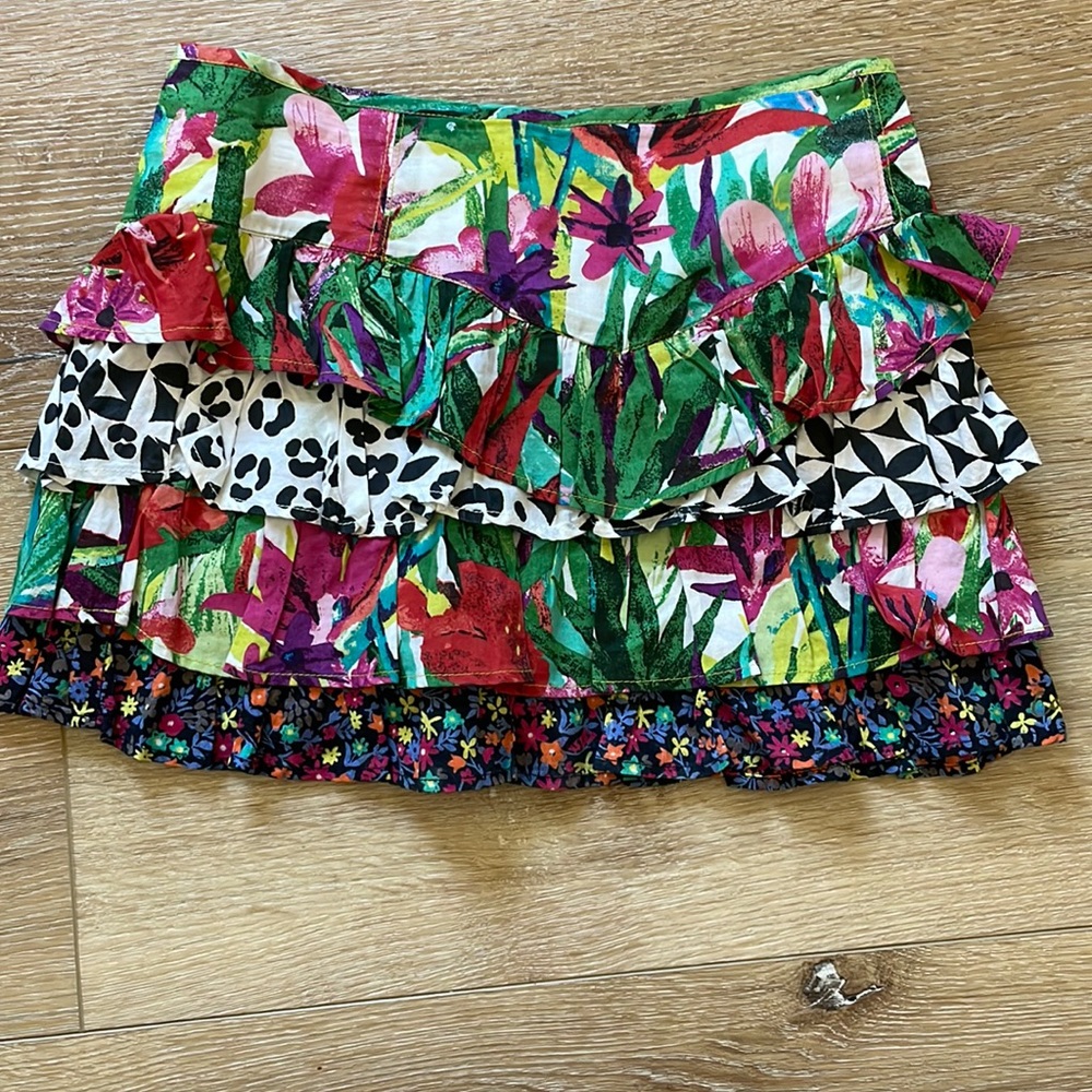 catimini floral short skirt size 6 in good conditions (designed in France)